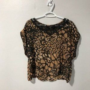 Jules + James Leopard Print Round-neck Blouse M